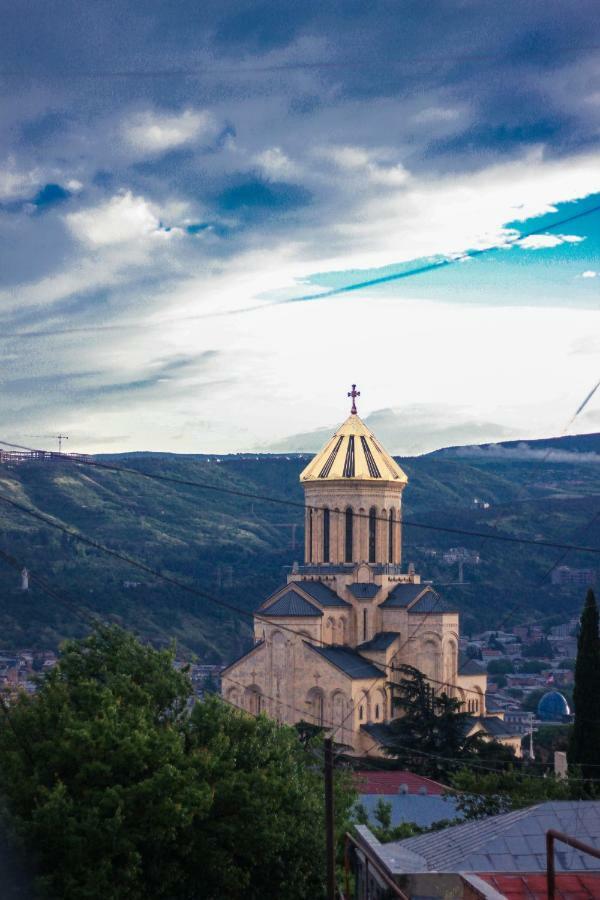 Galavani Tbilisi Luaran gambar